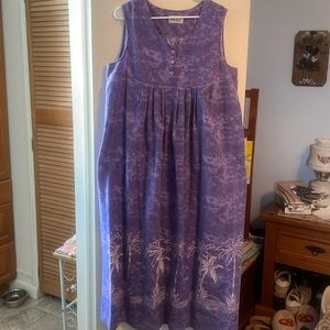 Women’s lounge dress